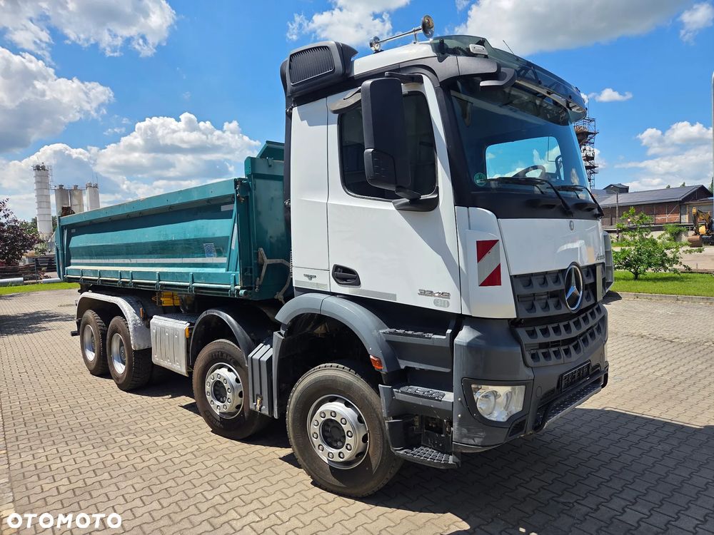 Mercedes-Benz Arocs 3245 - 3