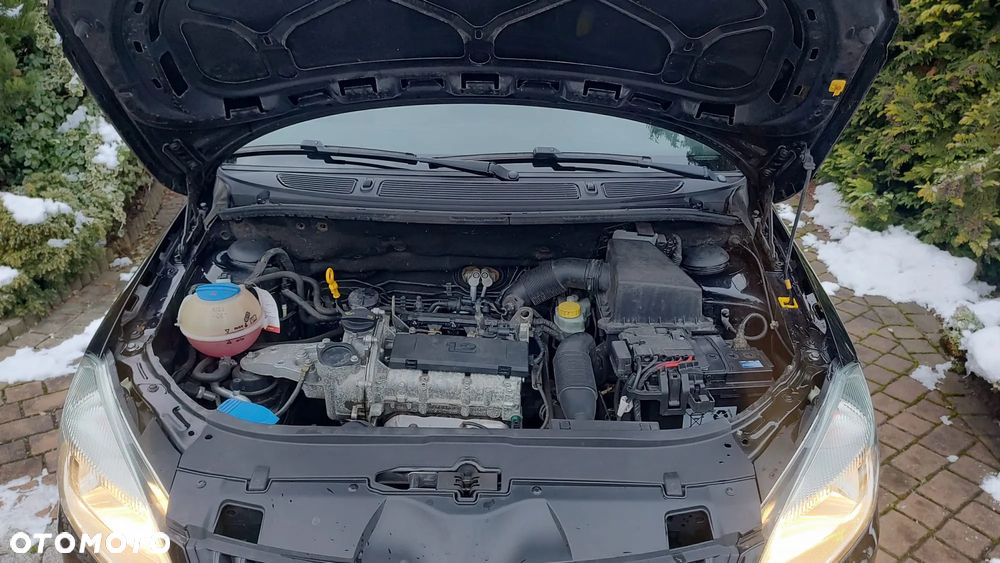 Skoda Fabia 1.2 HTP Fresh - 21