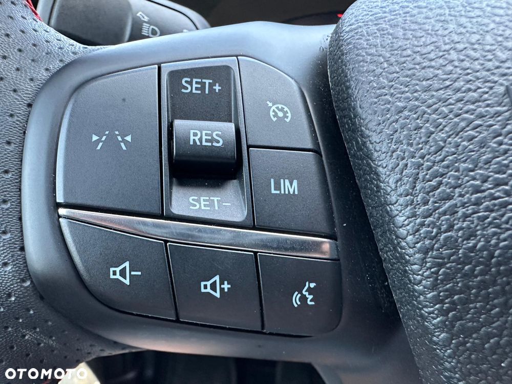 Ford Kuga 2.5 Duratec FHEV ST-LINE - 13