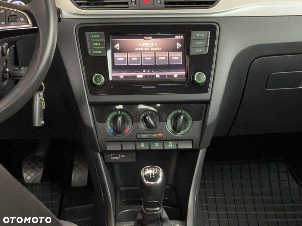 Skoda RAPID - 19