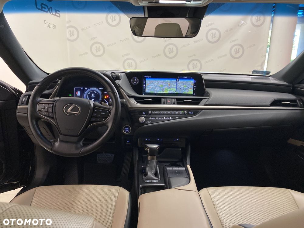 Lexus ES - 11