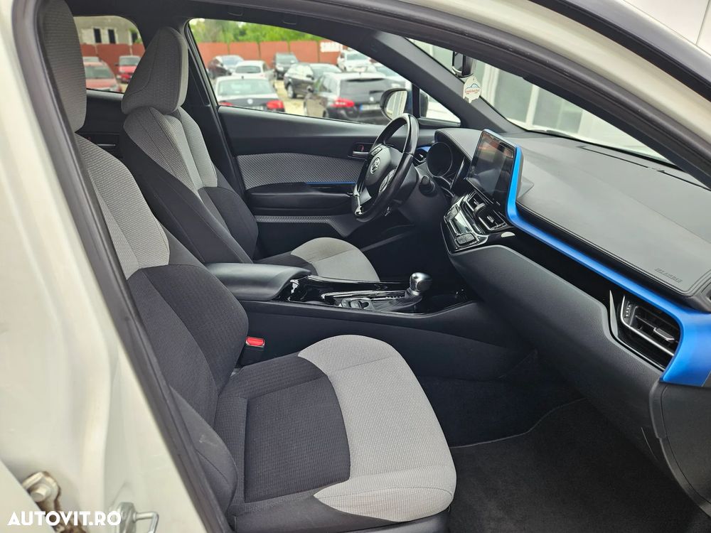 Toyota C-HR Style Selection - 23