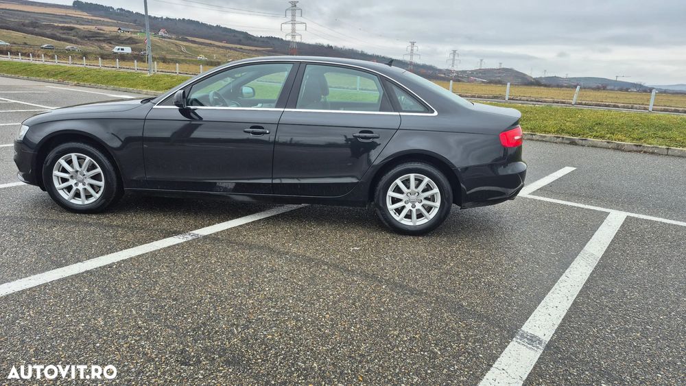 Audi A4 2.0 TDI DPF multitronic Attraction - 16