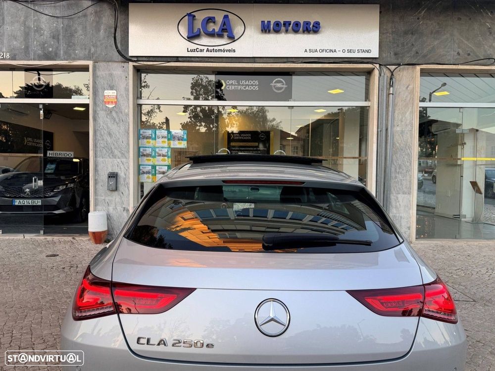Mercedes-Benz CLA 250 e Shooting Brake AMG Line - 33