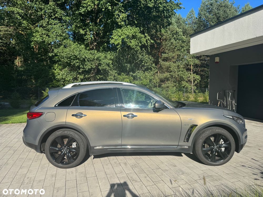 Infiniti QX70 - 3