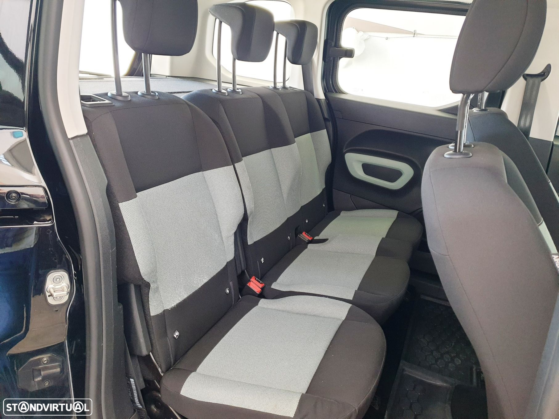 Citroën Berlingo 1.2 PureTech M Shine - 21