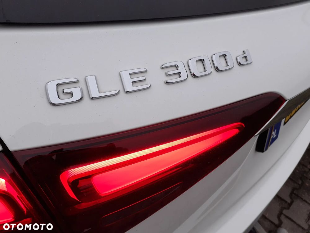 Mercedes-Benz GLE 300 d 4Matic 9G-TRONIC Exclusive - 12