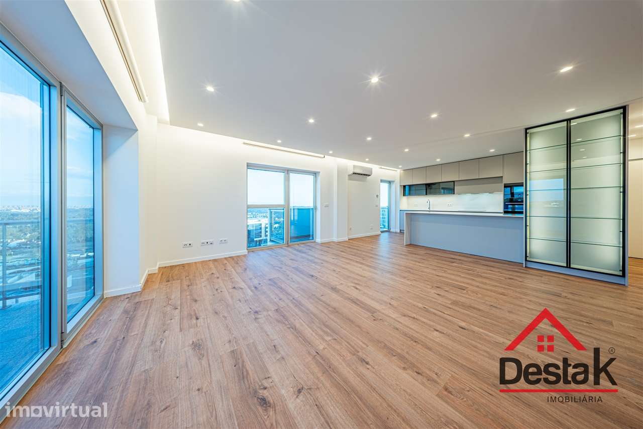 Apartamento T4 Duplex  junto ao Palácio do Gelo - Grande imagem: 2/37