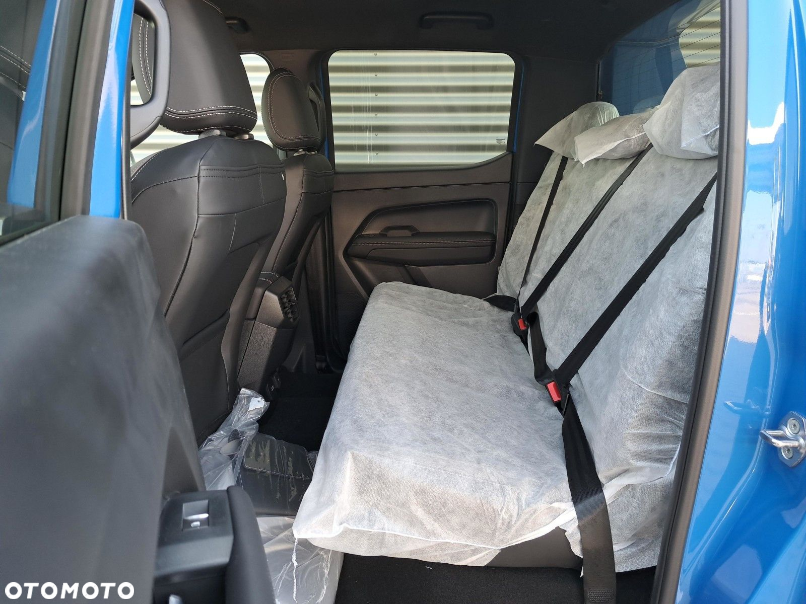 Volkswagen Amarok - 22