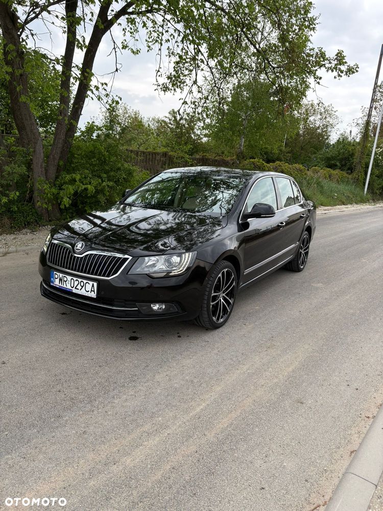 Skoda Superb 2.0 TDI Platinum - 1