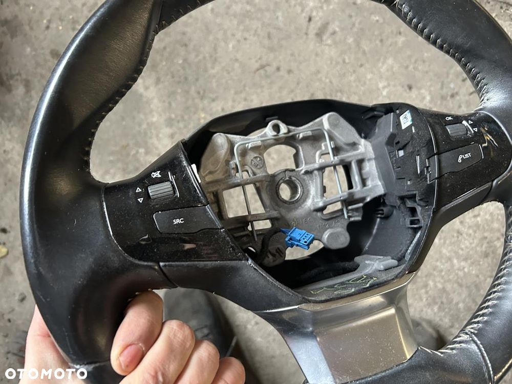 kierownica skórzana Ładna skóra multifunkcja Peugeot 308 II T9 - 10