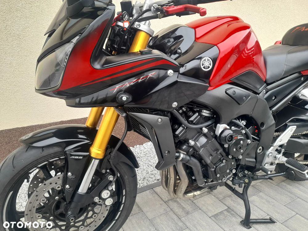Yamaha FZ - 27