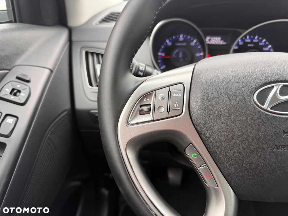 Hyundai ix35 1.7 CRDi Premium 2WD - 24