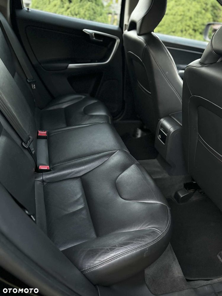 Volvo XC 60 - 8