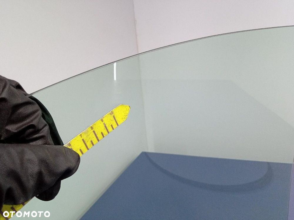 SKODA OCTAVIA IV SZYBA DRZWI PRAWY PRZÓD PRZEDNIA - 3