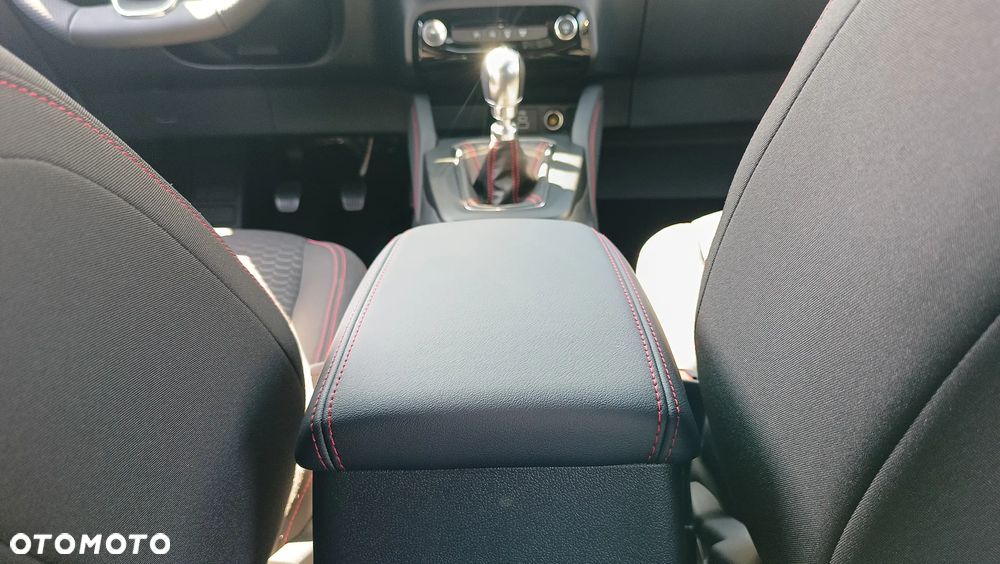 Ford Kuga 1.5 EcoBoost FWD ST-Line - 19