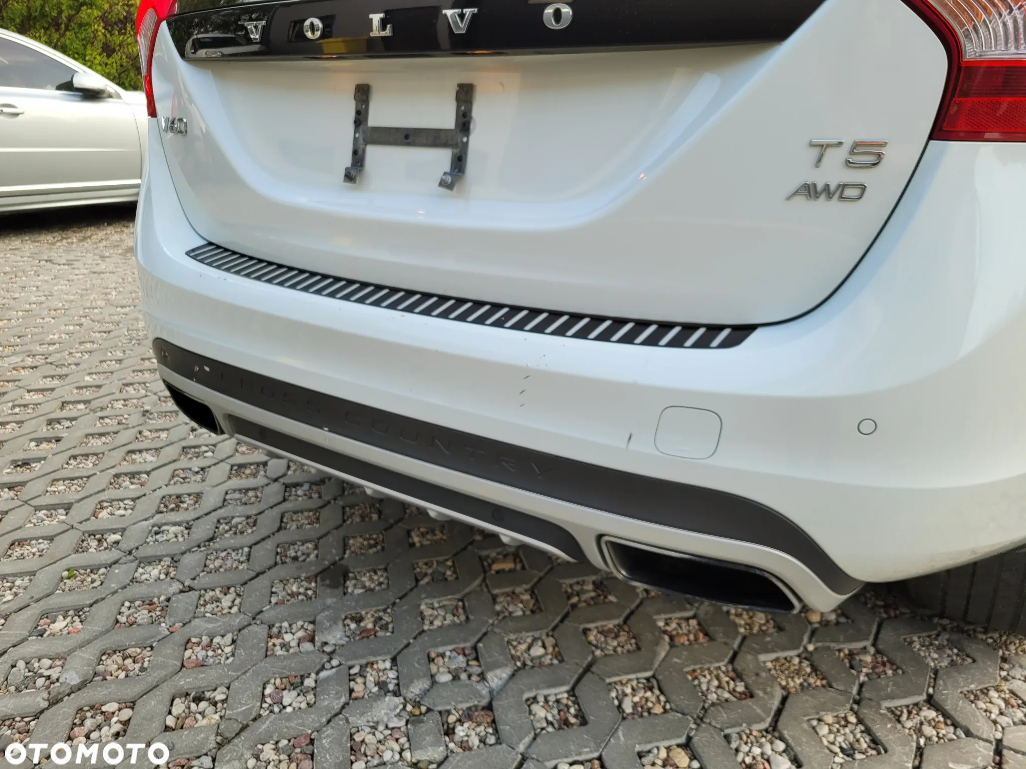 Volvo V60 Cross Country T5 AWD Momentum - 27