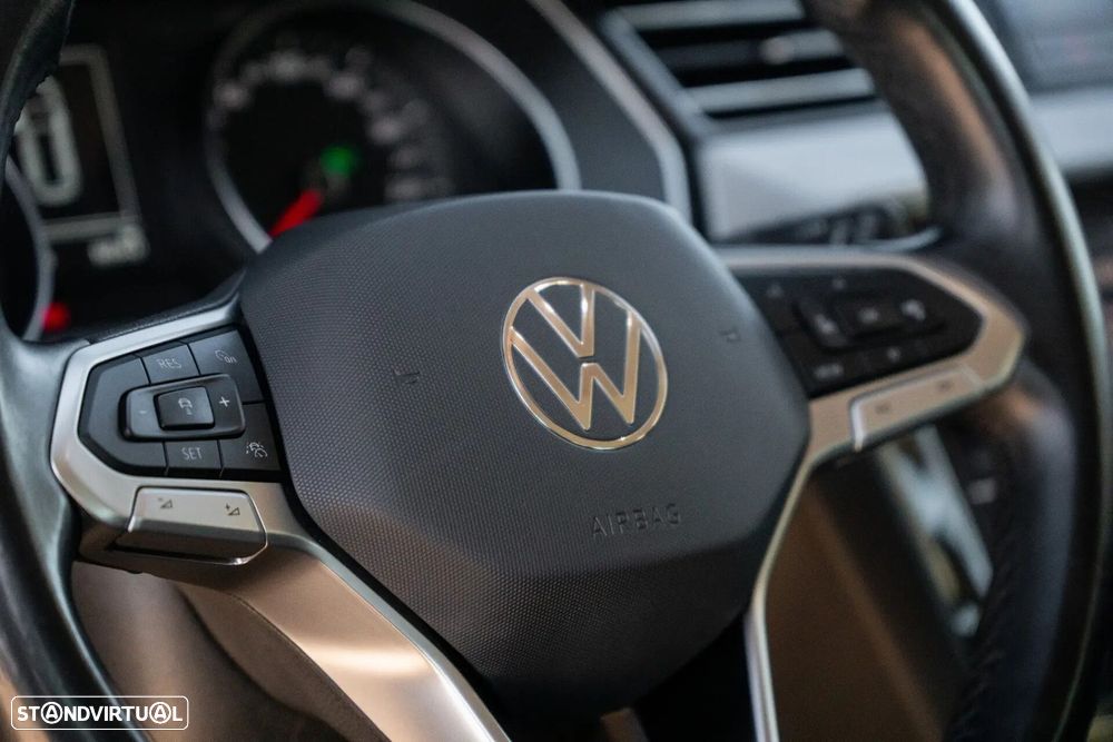 VW Passat Variant 2.0 TDI Elegance DSG - 20