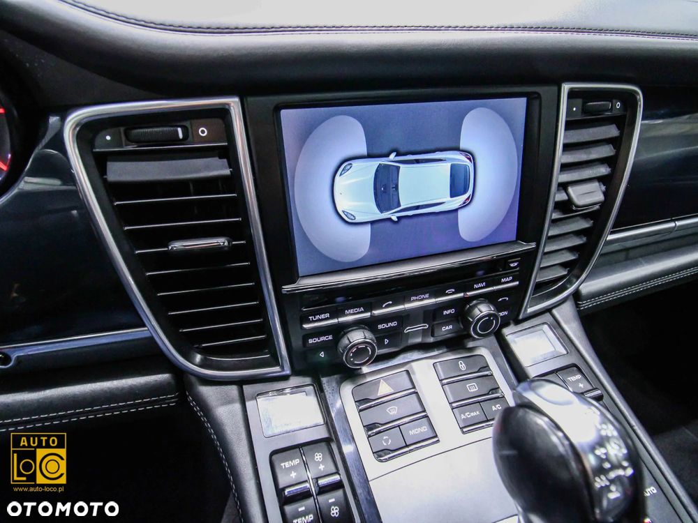 Porsche Panamera Platinum Edition - 24