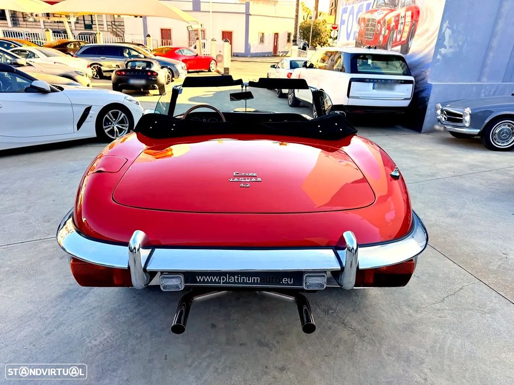 Jaguar E-Type - 4