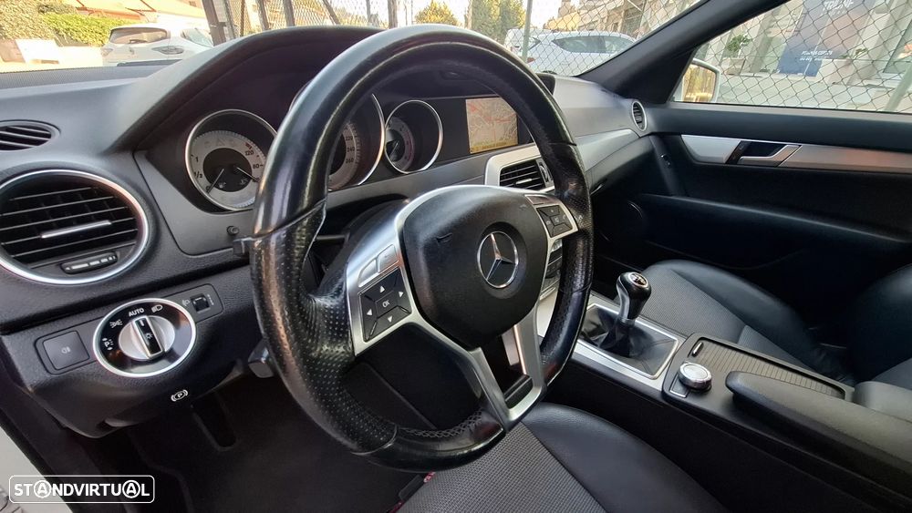 Mercedes-Benz C 200 CDI Avantgarde Edition - 23