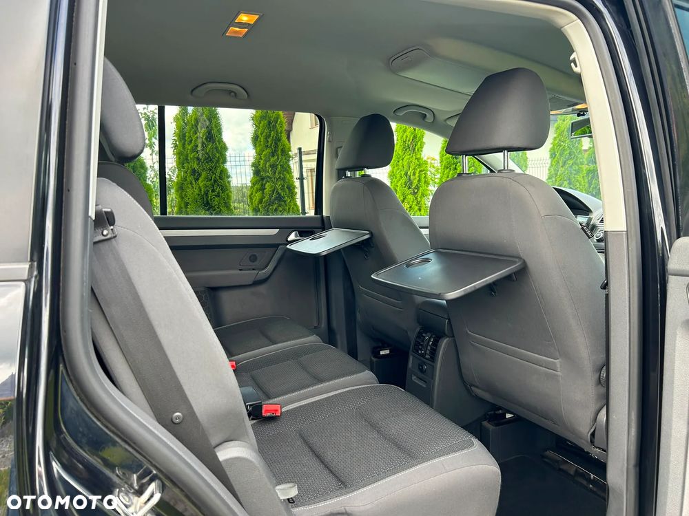 Volkswagen Touran 1.6 TDI DPF BlueMot Comfortline - 8