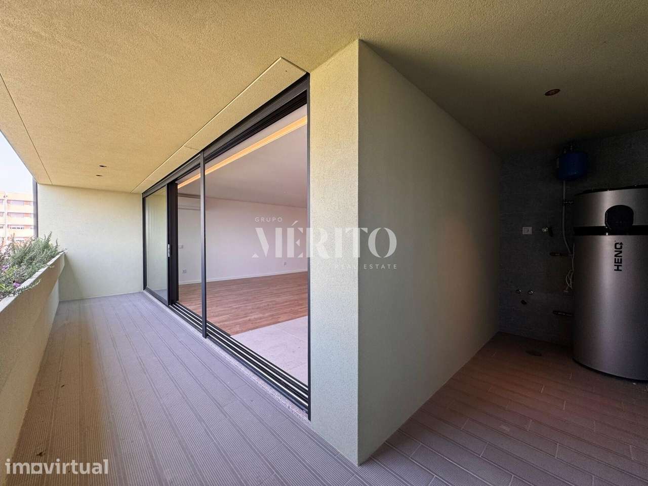 T2 NOVO C/ TERRAÇO - Grande imagem: 2/20