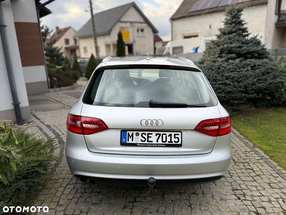 Audi A4 Avant - 11