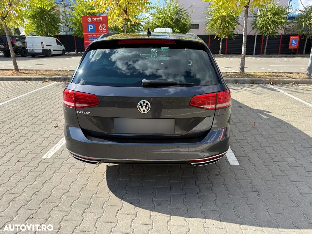 Volkswagen Passat - 11