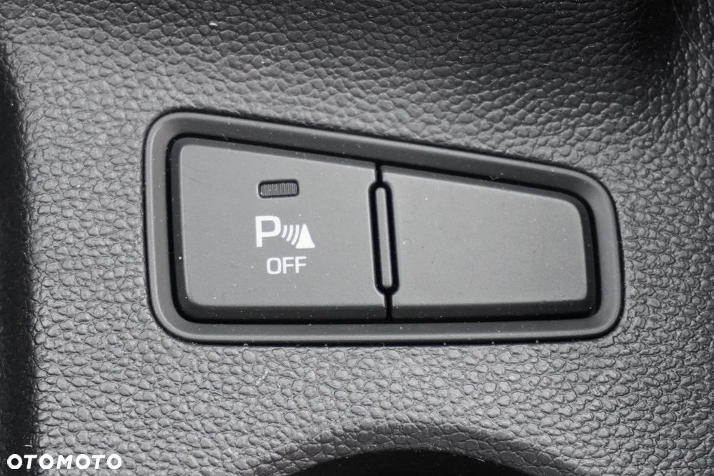 Hyundai i20 1.2 YES Gold - 28