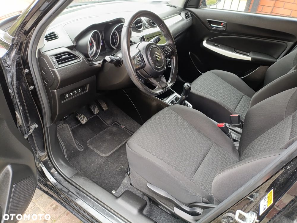 Suzuki Swift - 11