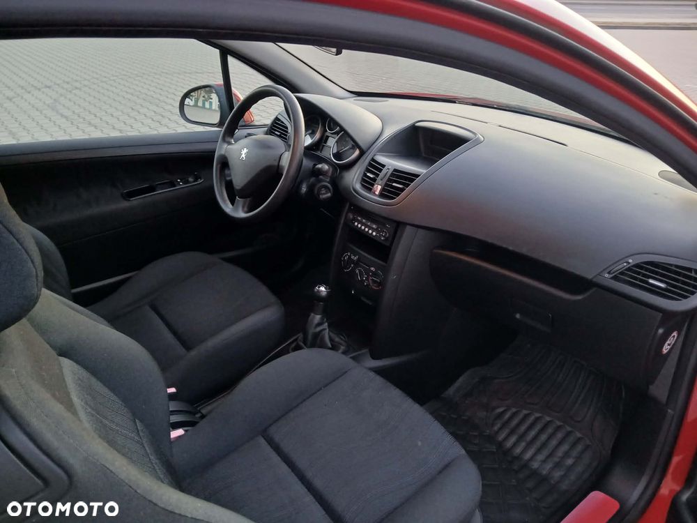 Peugeot 207 - 7