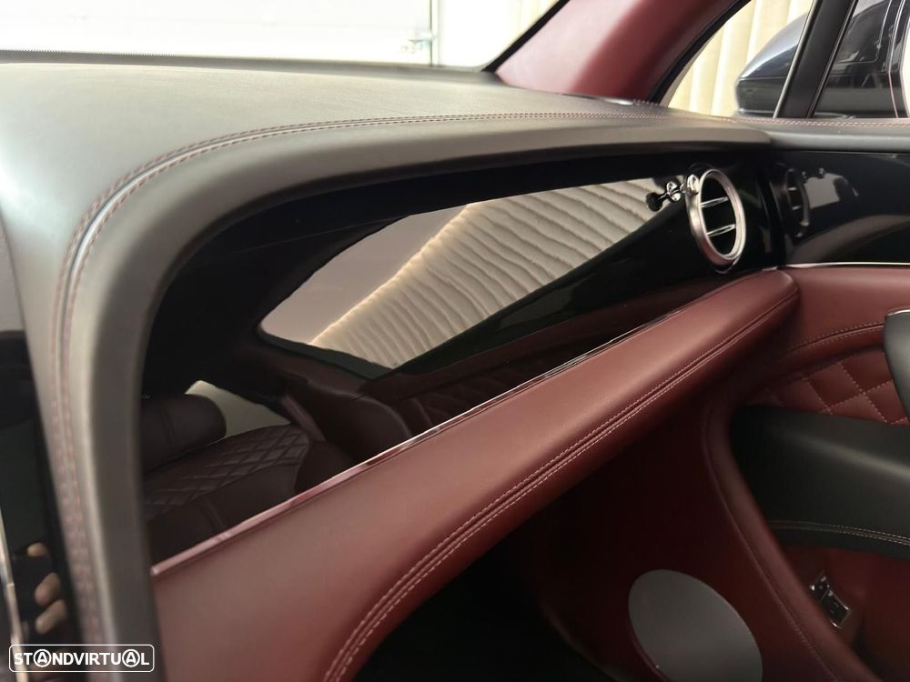 Bentley Bentayga V6 Hybrid - 38