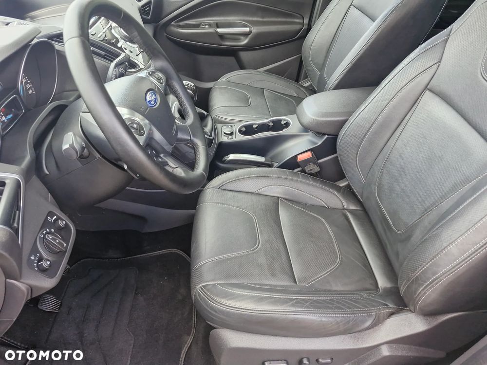 Ford Kuga 2.0 TDCi 4WD Titanium Plus - 19