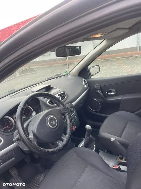 Renault Clio - 5