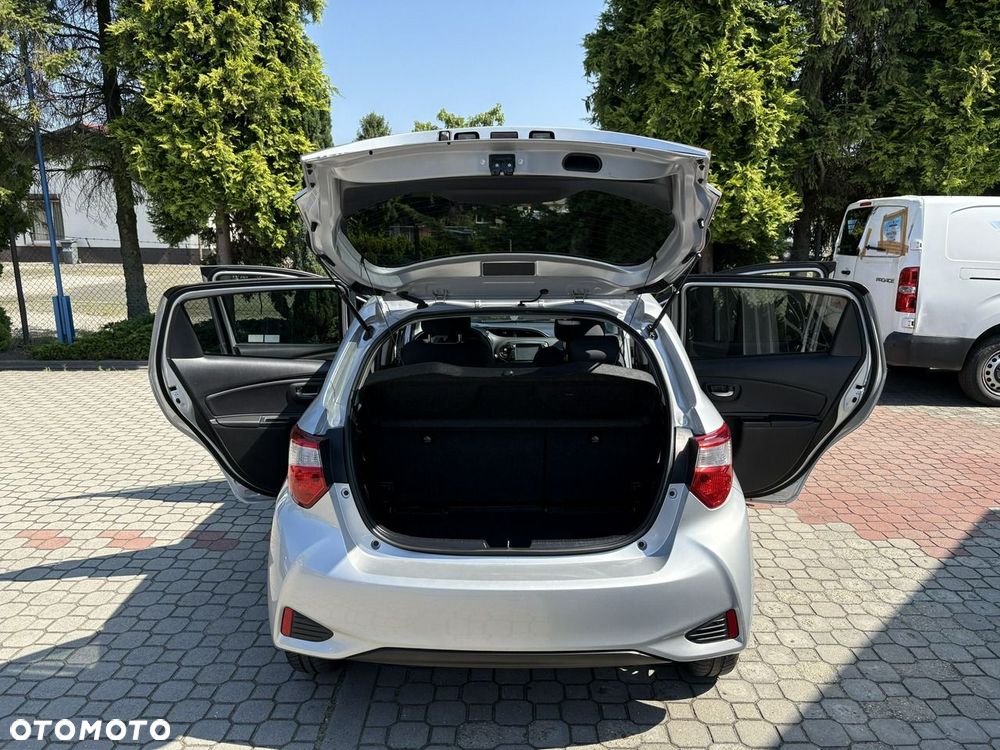 Toyota Yaris - 33