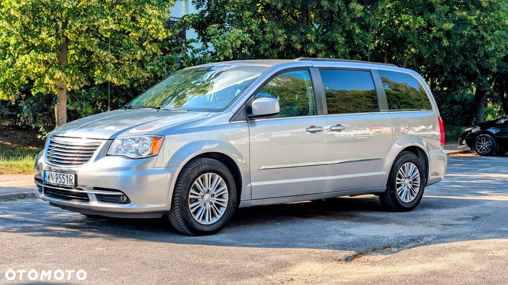Chrysler Town & Country 3.6 Touring - 1