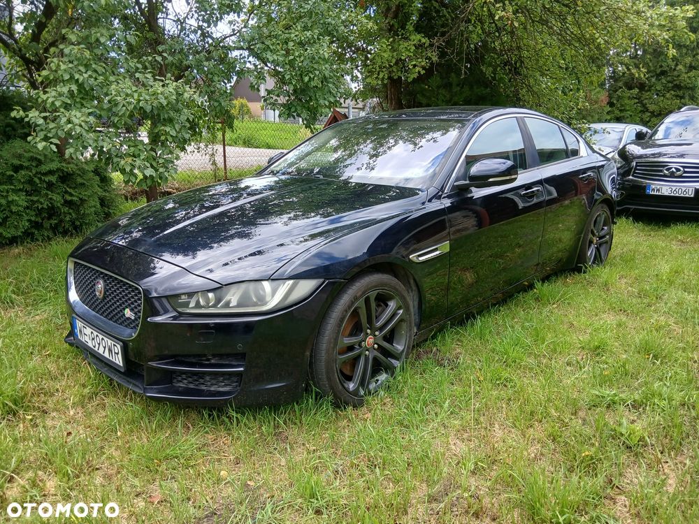 Jaguar XE - 2