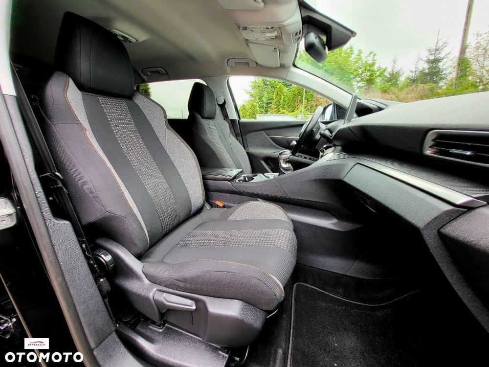 Peugeot 5008 - 8