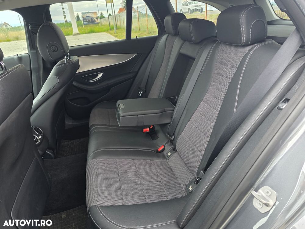Mercedes-Benz E 220 d 9G-TRONIC Exclusive - 16