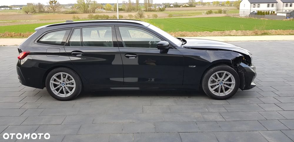 BMW Seria 3 320e M Sport - 11