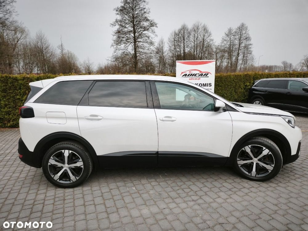 Peugeot 5008 - 5