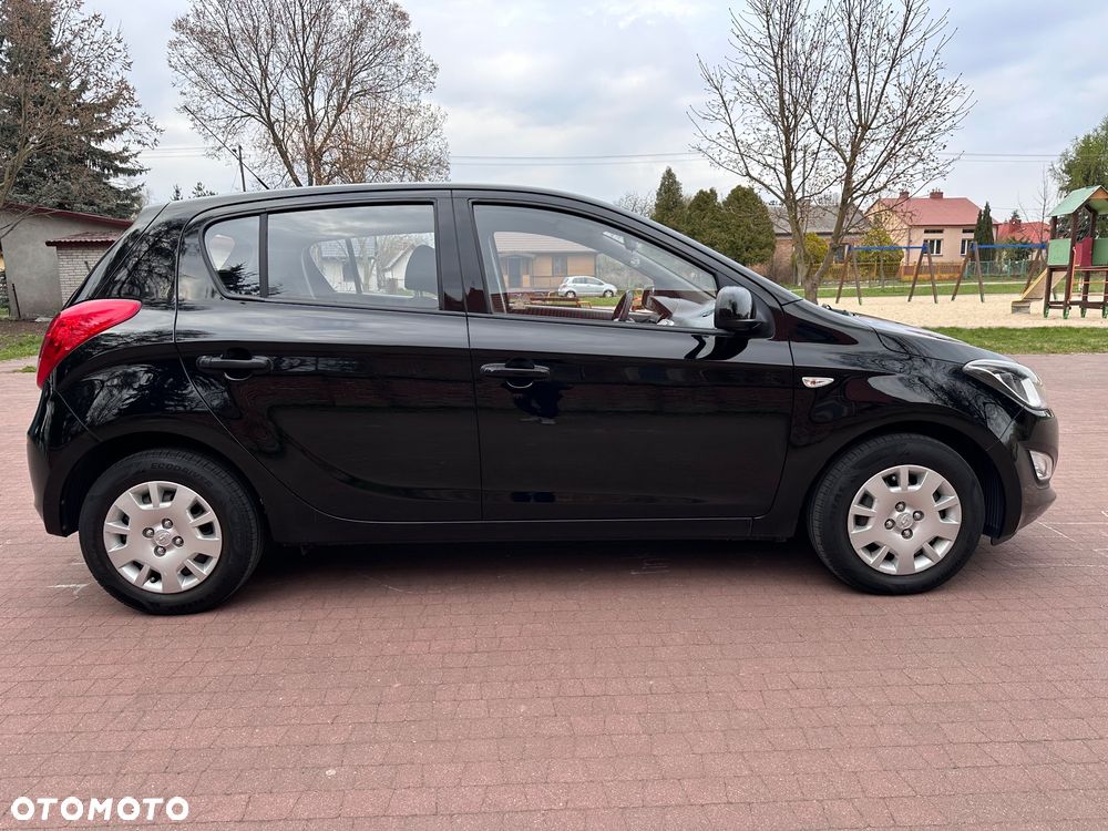 Hyundai i20 1.2 Fifa World Cup Edition - 6