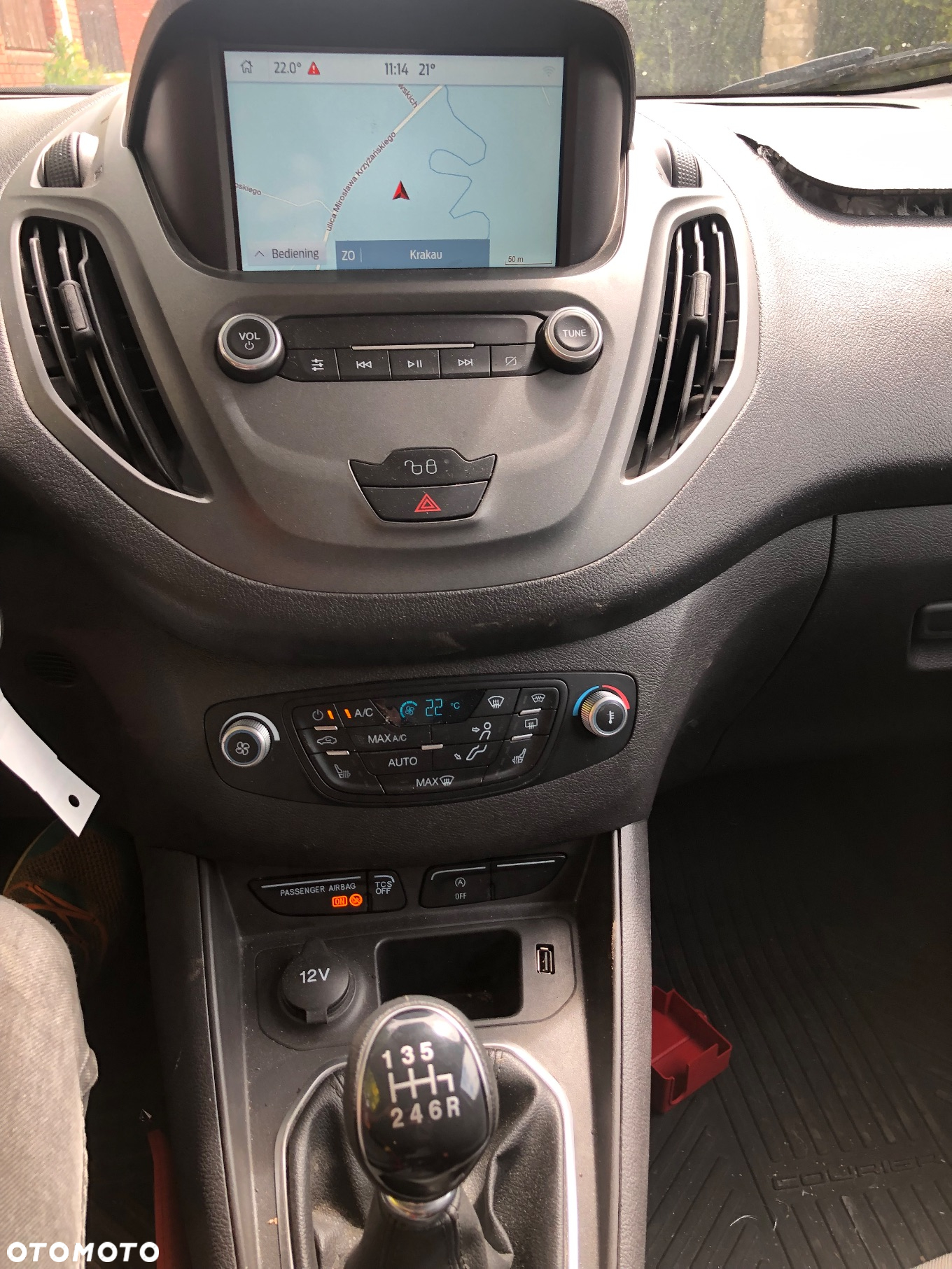 Ford Transit Courier - 7