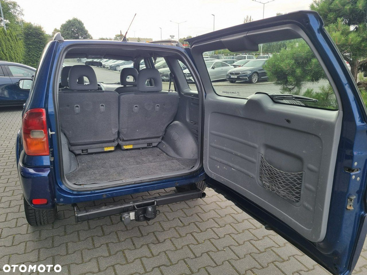 Toyota RAV4 - 6