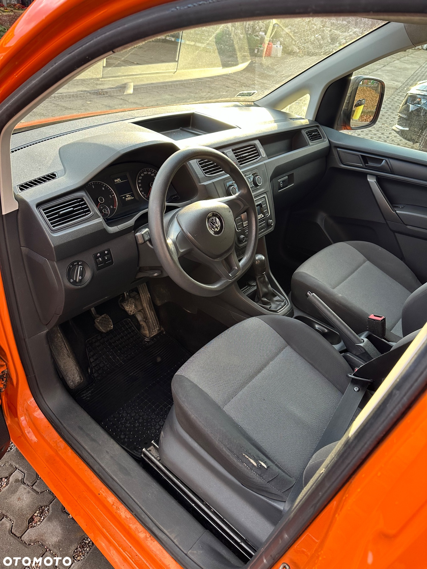 Volkswagen Caddy - 9