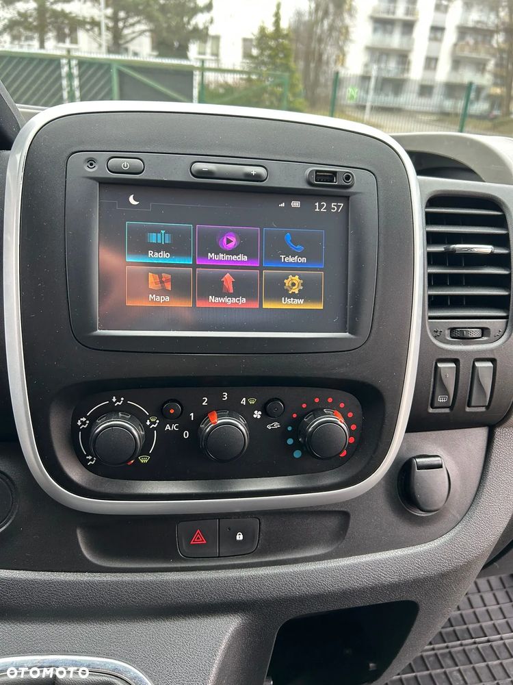 Renault Trafic - 16