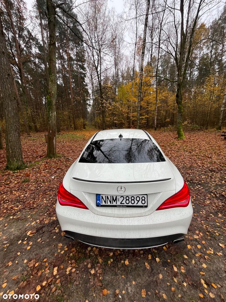 Mercedes-Benz CLA 250 4Matic 7G-DCT - 5