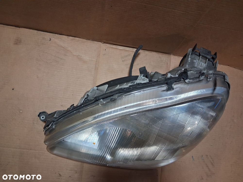 Lampa przód MERCEDES S W220 lewa 2208200761 OE - 2