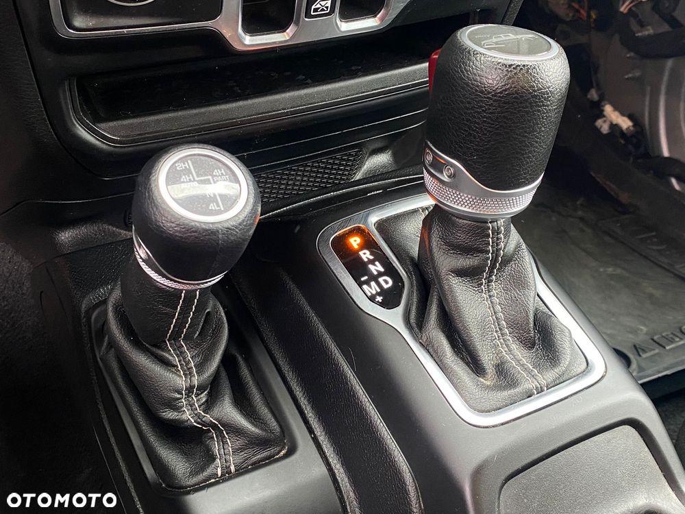 Jeep Gladiator 3.0 V6 MultiJet Overland - 24
